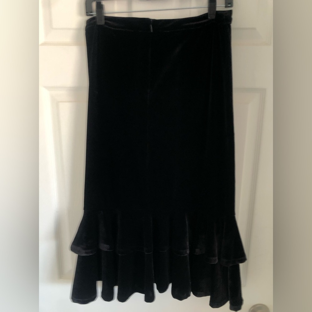 Gianni Bini midi black velvet,ruffled tiered skirt. - Picture 10 of 13